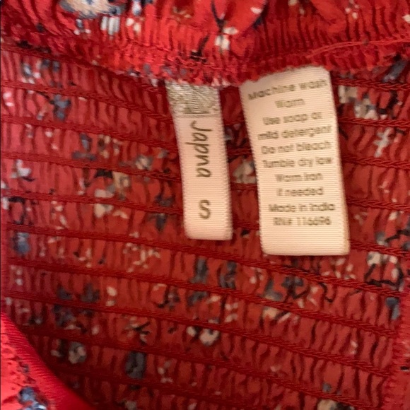 Floral Crop Top - Picture 2 of 3